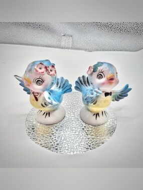 MCM Lefton Bluebird Salt & Pepper Shakers - Retro Kitsch Birds w Rhinestone Eyes